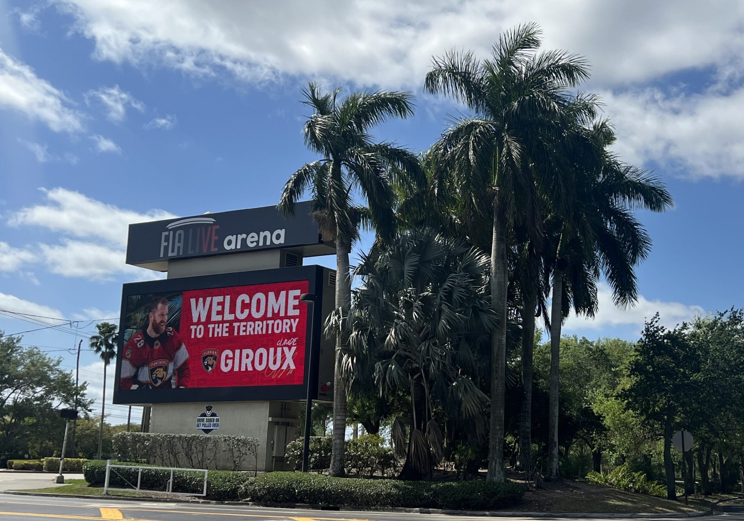 Florida Panthers welcome Claude Giroux to Sunrise — With Video